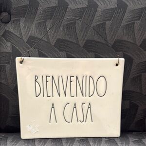 Hard to find Bienvenido A Casa Welcome Sign Rae Dunn Minimalist
